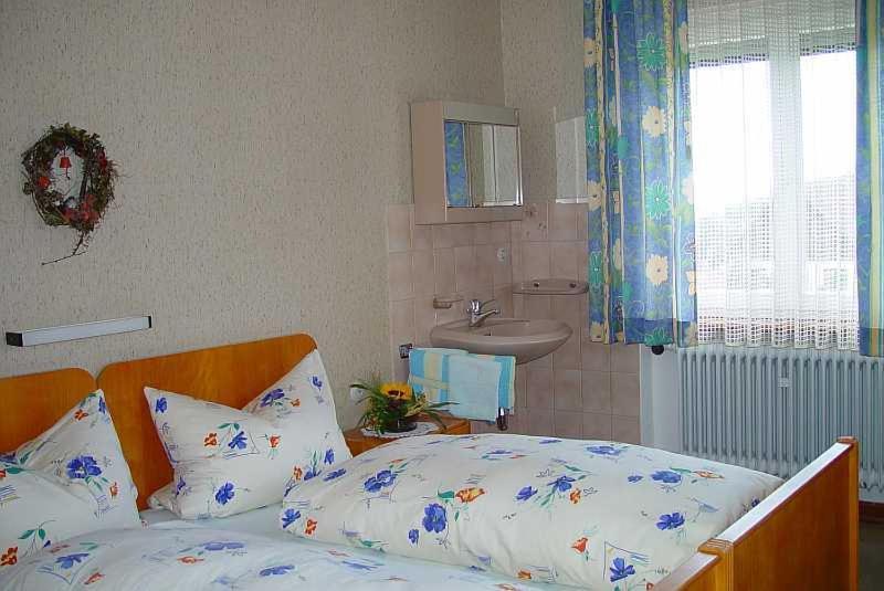 Gasthaus Und Pension Hintere Hofe 프라이암트 객실 사진